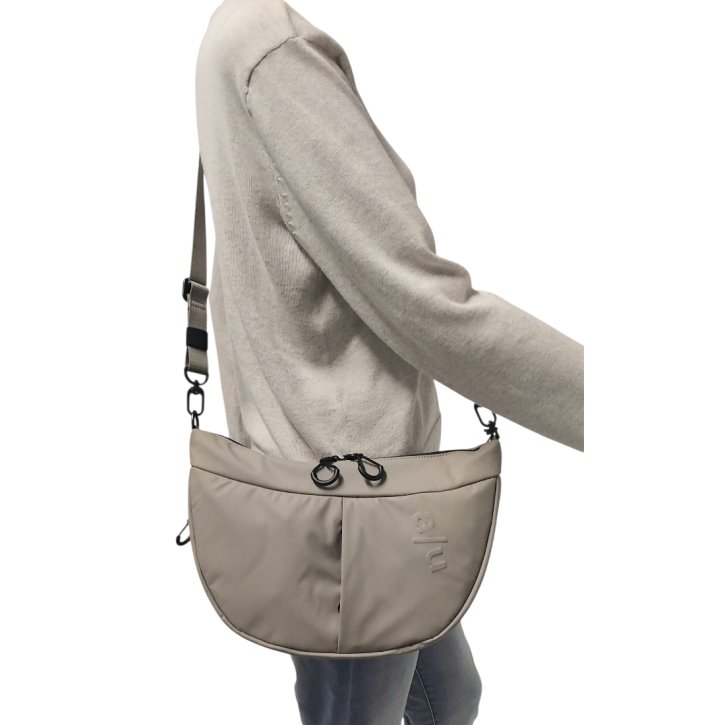 Aunts & Uncles TOYO RE LITE halfmoon bag driftwood